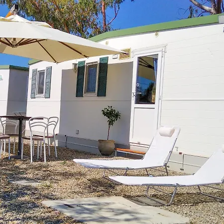 Tenuta Rara Avis Bauernhof Rocca Imperiale